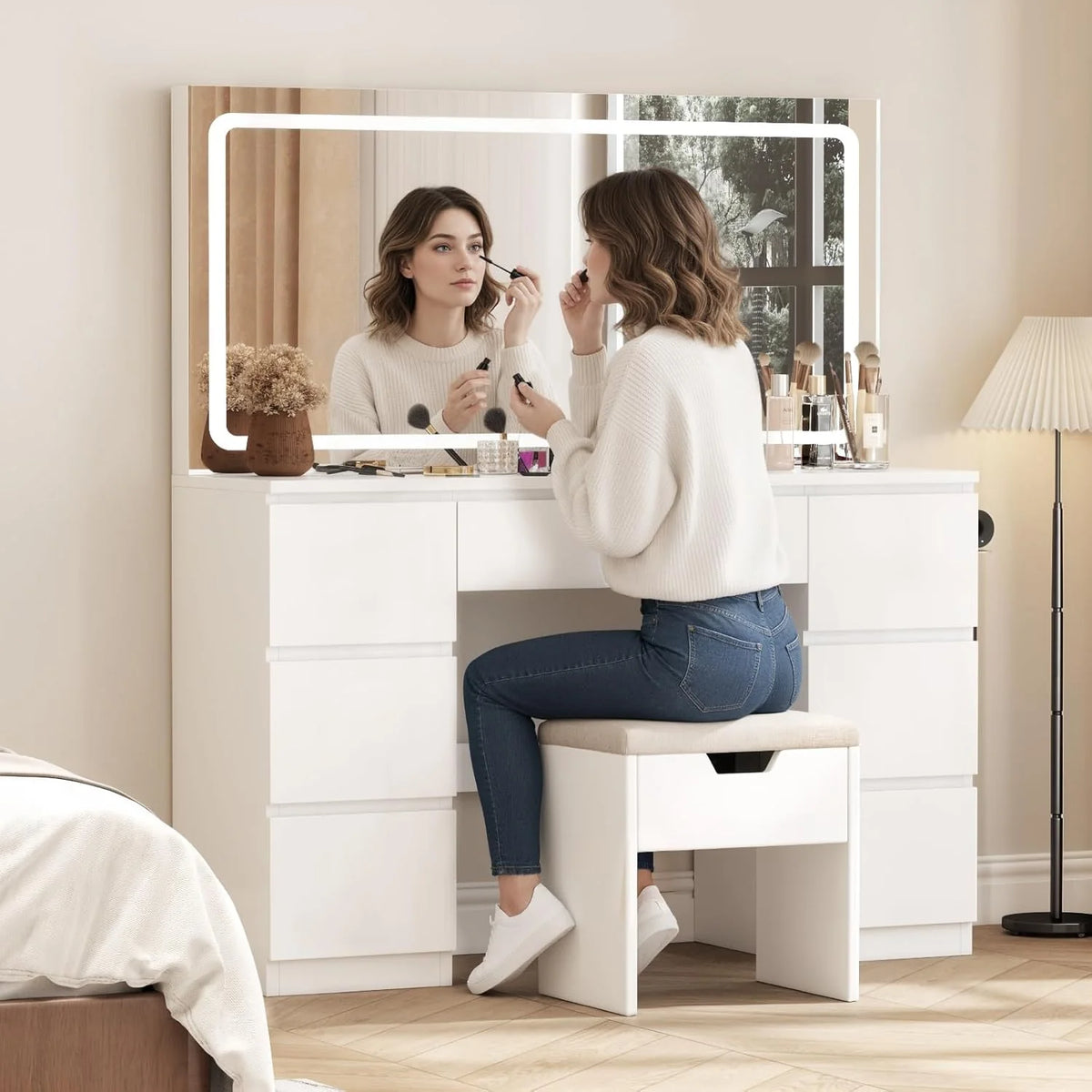 TRIUMPHKEY Coiffeuse avec Miroir et Tabouret Table de Maquillage avec Miroir LED Grand Format à Luminosité Réglable, 7 Tiroirs et Prise de Courant, Meuble de Maison, Blanc