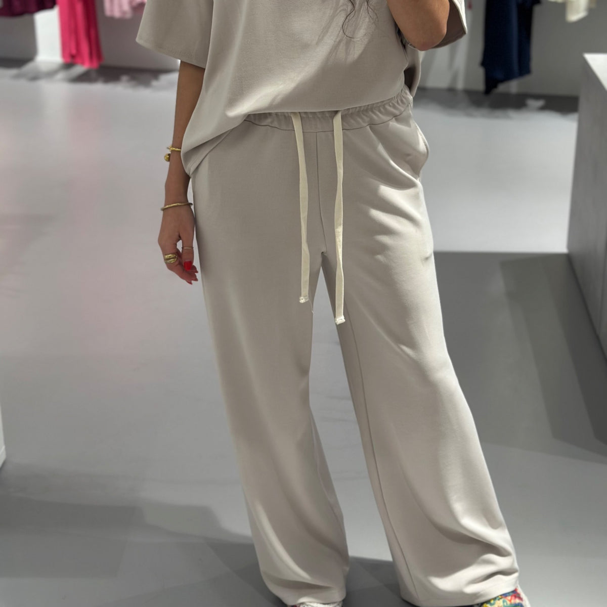 Easy Fit Lounge Pants – Bild 1