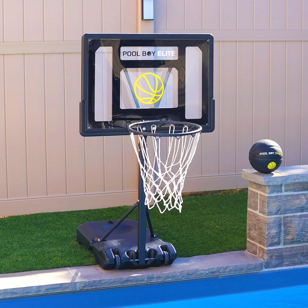 All-In-One Aro de Baloncesto para Piscina – Incluye Balón Compuesto, Bomba de Aire y Herramientas – Set Resistente en Negro Mate – Canasta Ajustable para el Lado de la Piscina – Para Niños, Adolescentes y Adultos
