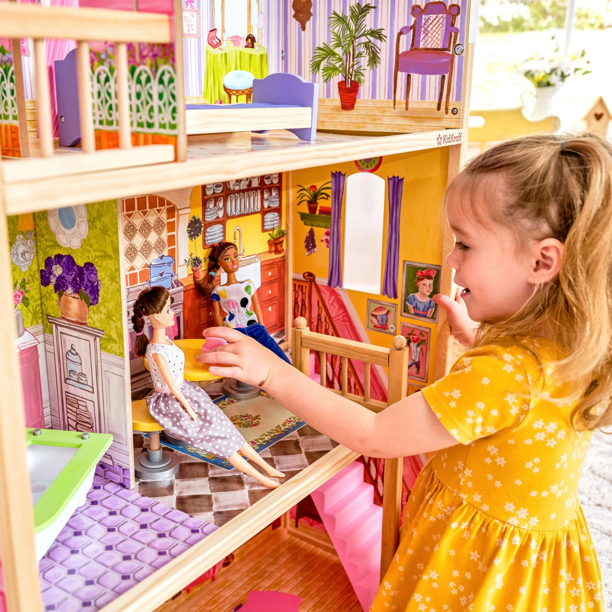 Casa de Muñecas de Madera KidKraft Kayla con Juego de Muebles de 10 Piezas, Casi 4 Pies de Altura
