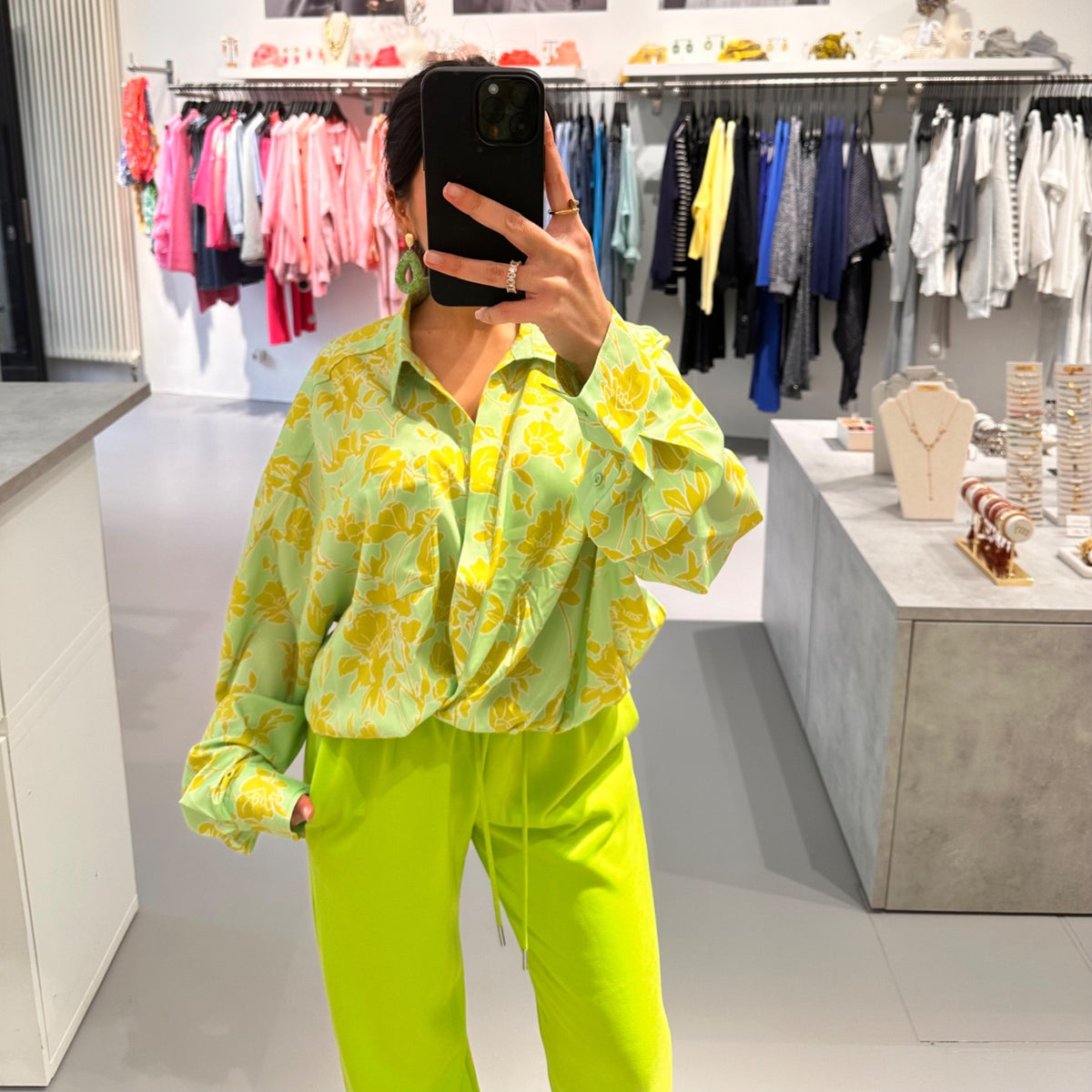 Loes Hose von Studio Amaya – Bild 3