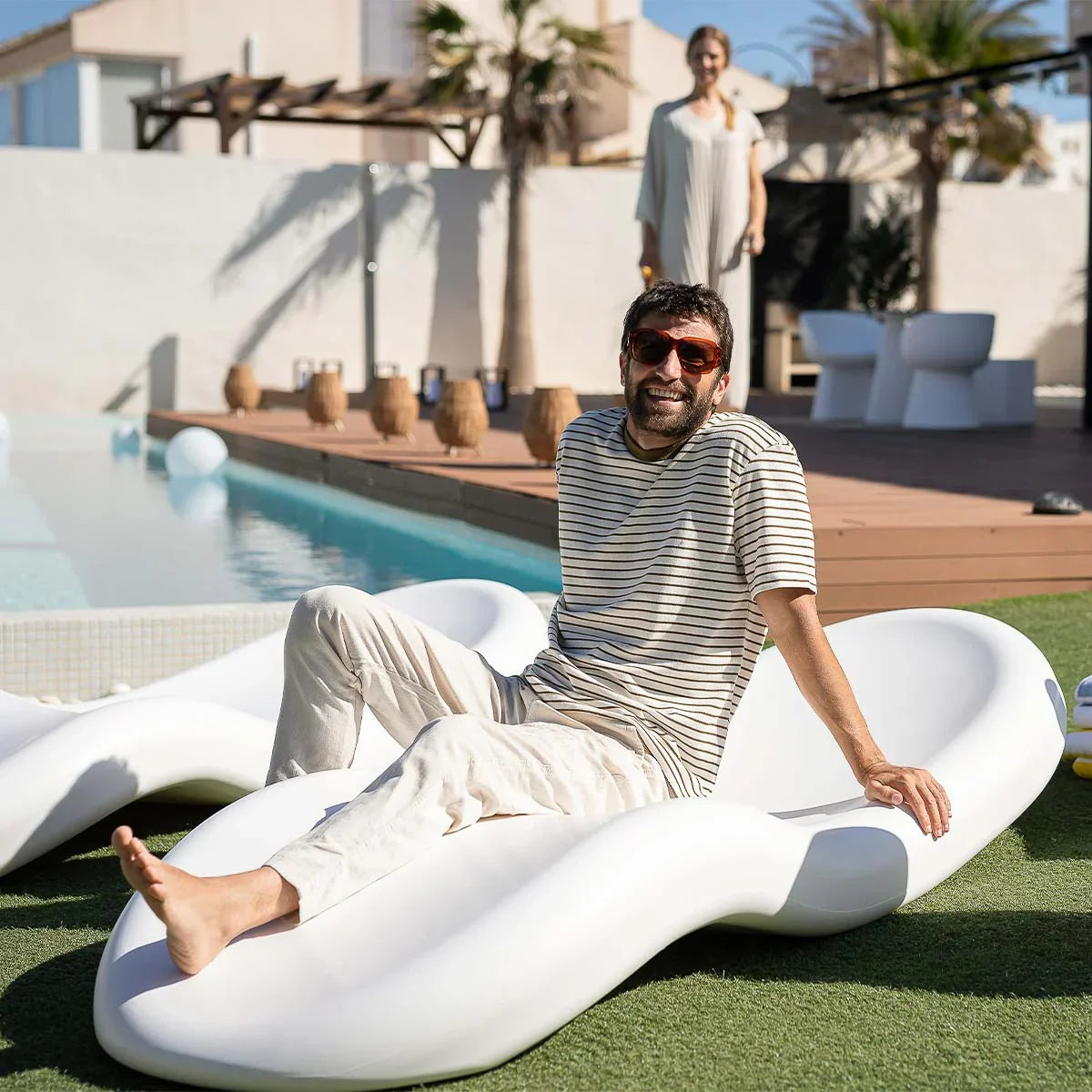 Tumbona Rasa para piscinas, hoteles y beach club