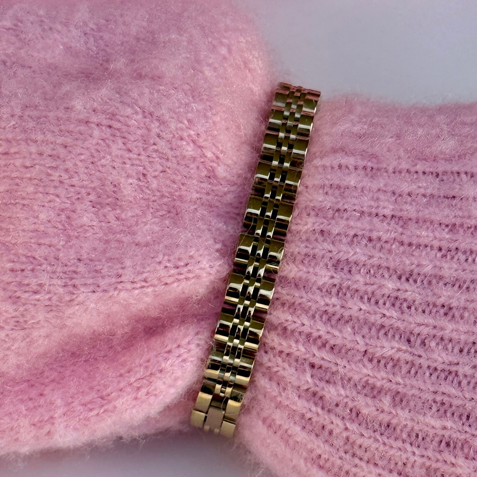 Goldenes Gliederarmband – zeitloser Schmuckklassiker – Bild 2