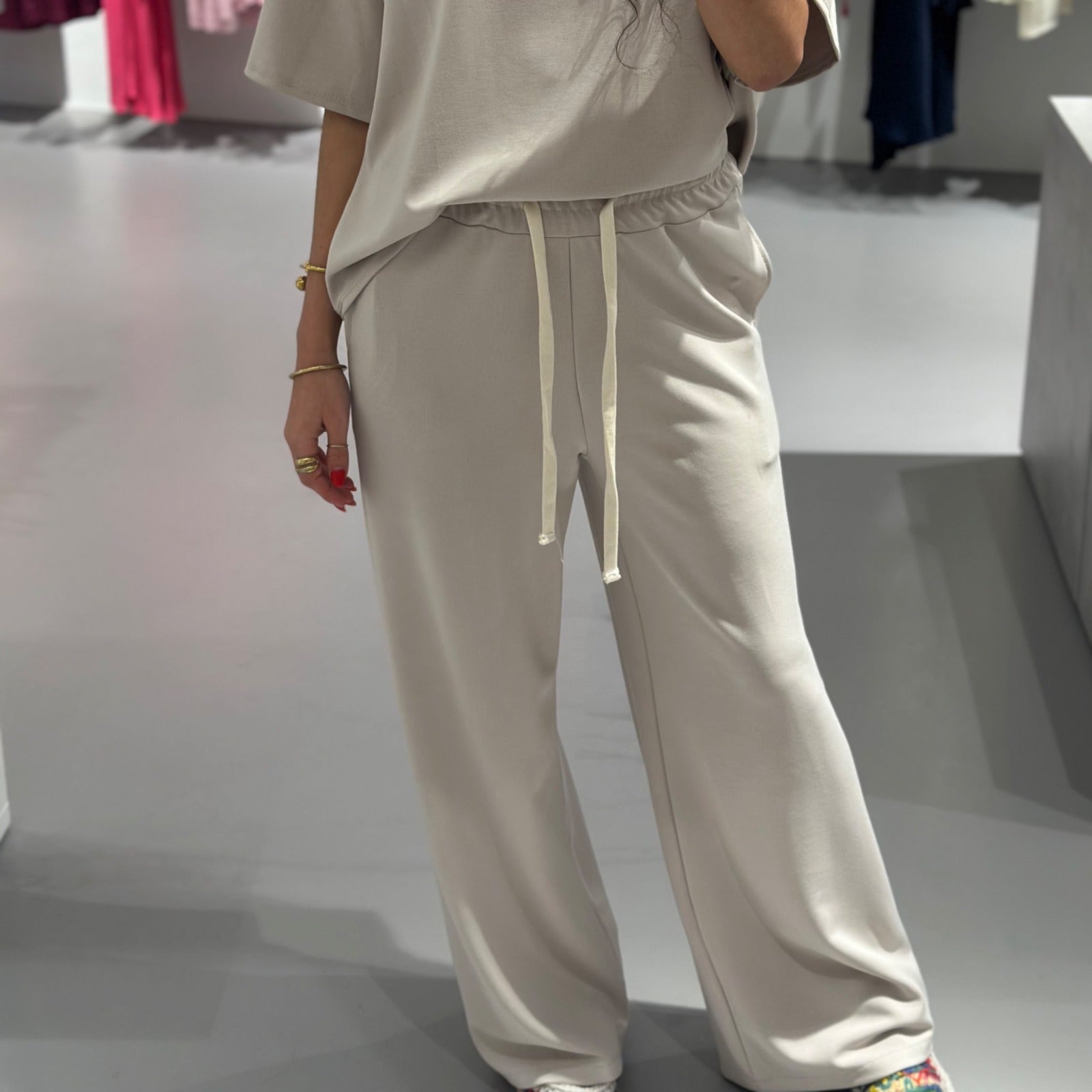 Easy Fit Lounge Pants – Bild 1