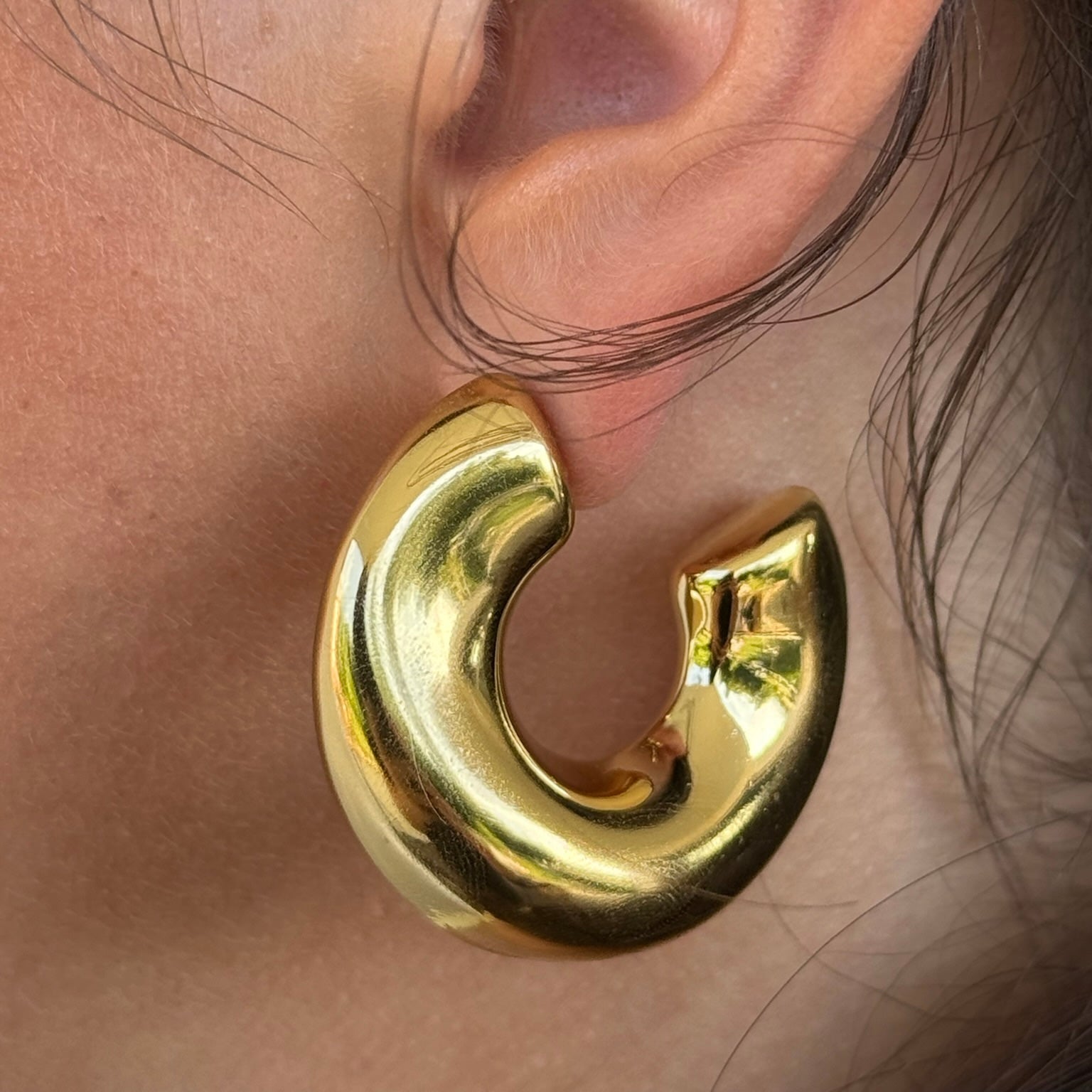 Statement Creolen Gold – Bold Hoop Ohrringe für Damen, trendiges Design – Bild 1
