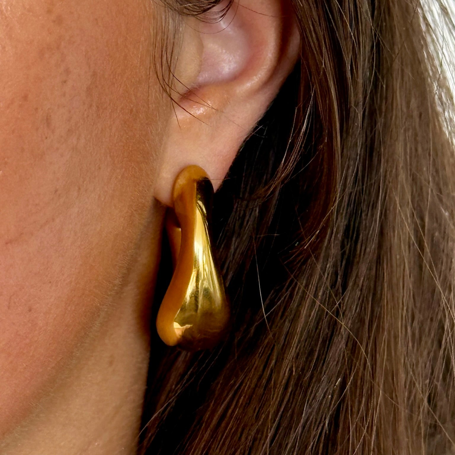 Statement Creolen Gold – Bold Hoop Ohrringe für Damen, trendiges Design – Bild 2