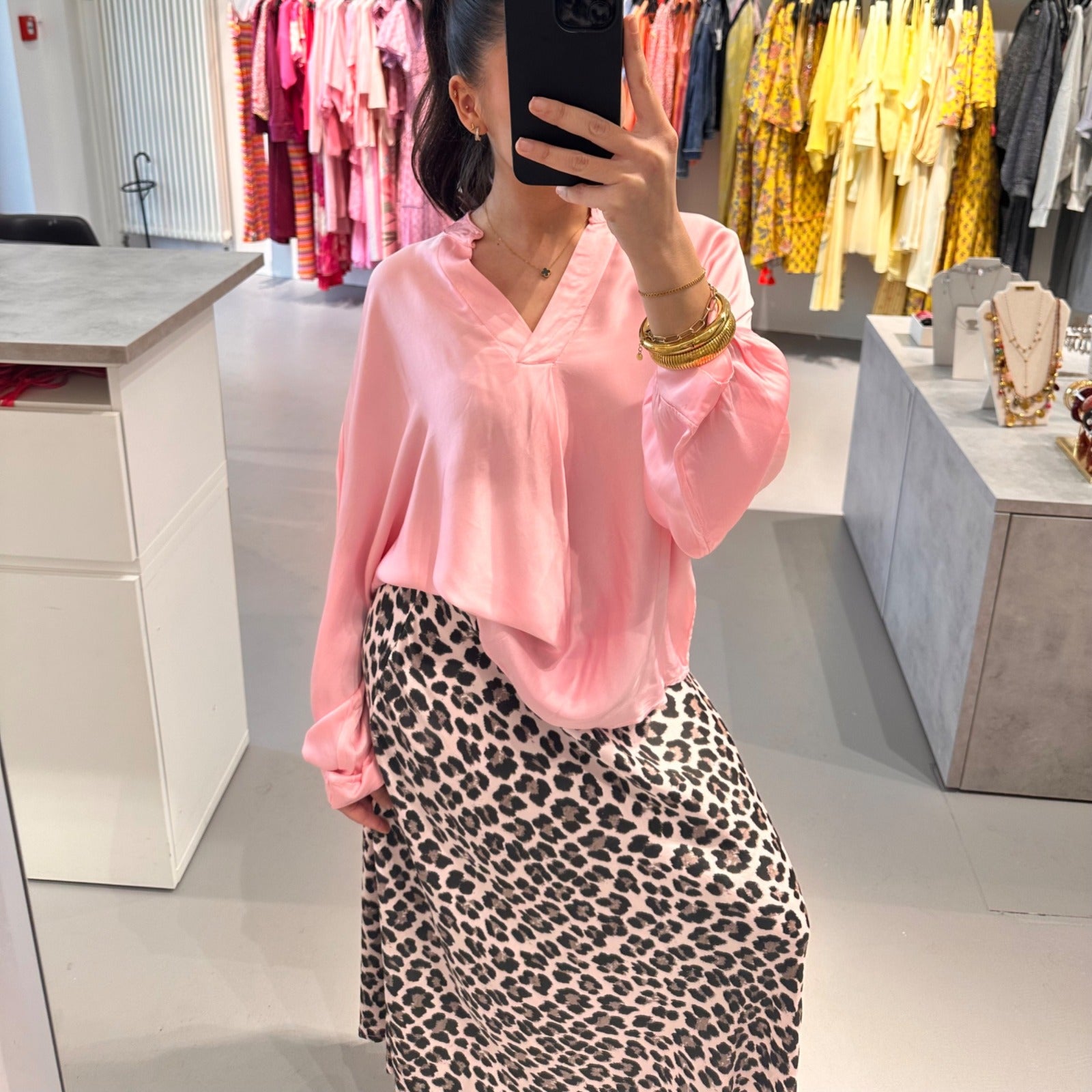 Ava Satin-Midirock – Bild 1